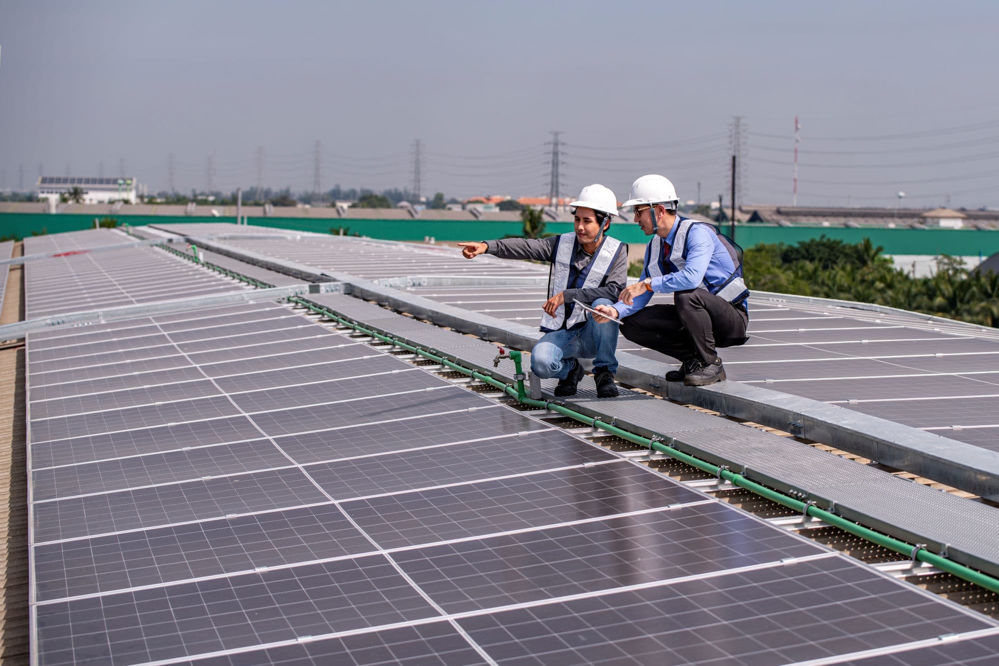 Bifacial Solar Panels: Maximizing Energy Yield in Utility Projects